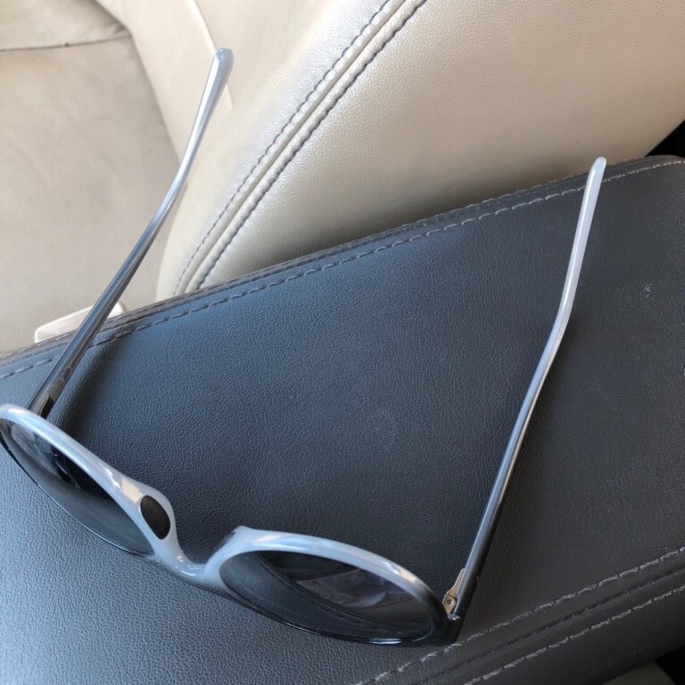 Maui Jim sunglasses - Picture 6 of 6